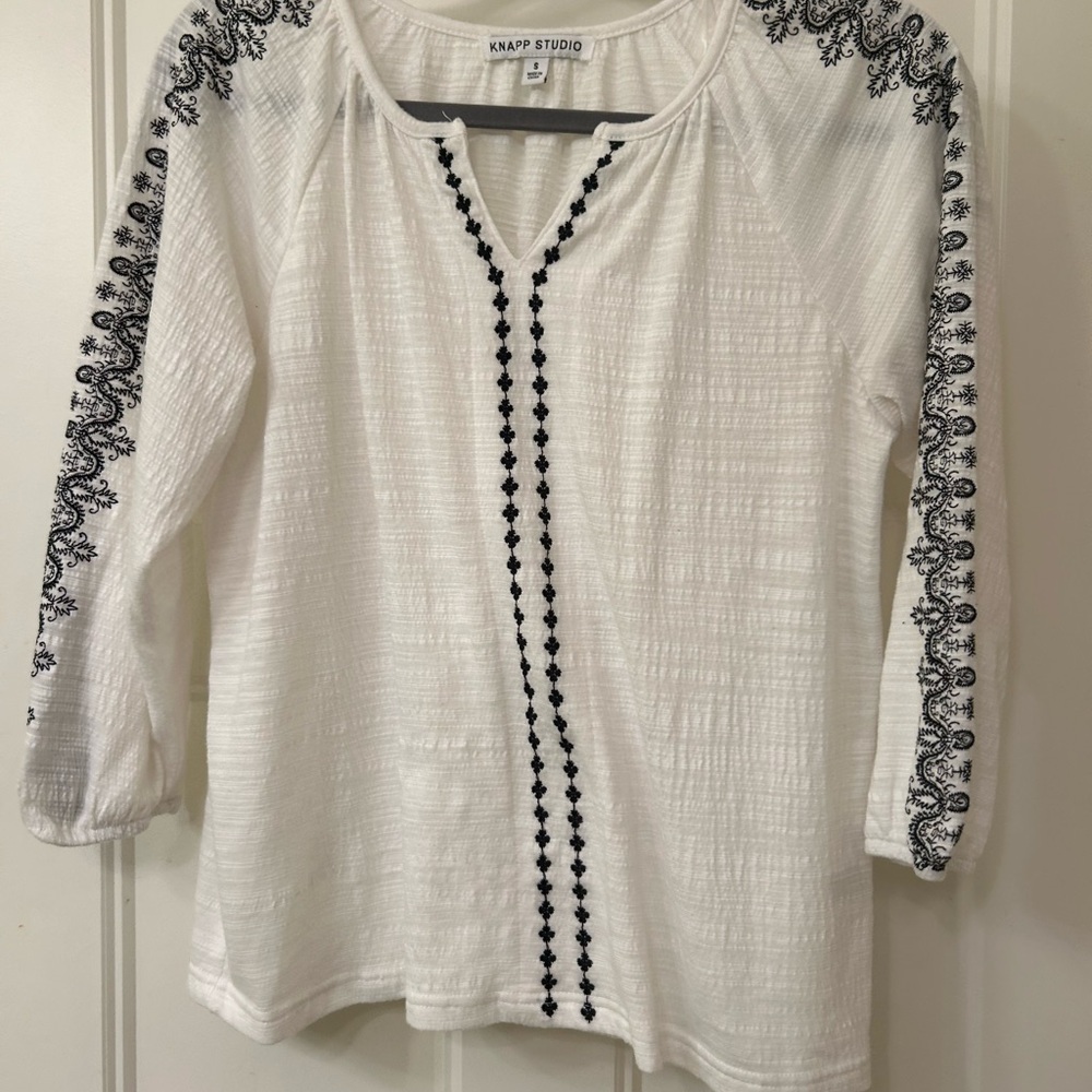 Knapp Studio White Top